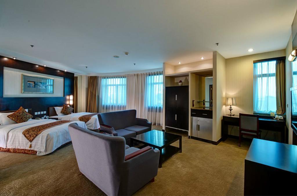 Plaza Hotel Beijing Exterior foto